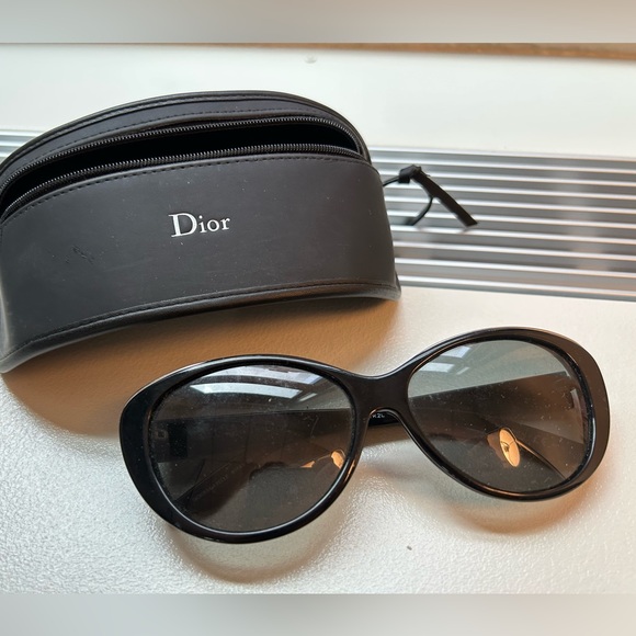 Dior Accessories - Vintage Dior Sunglasses with case